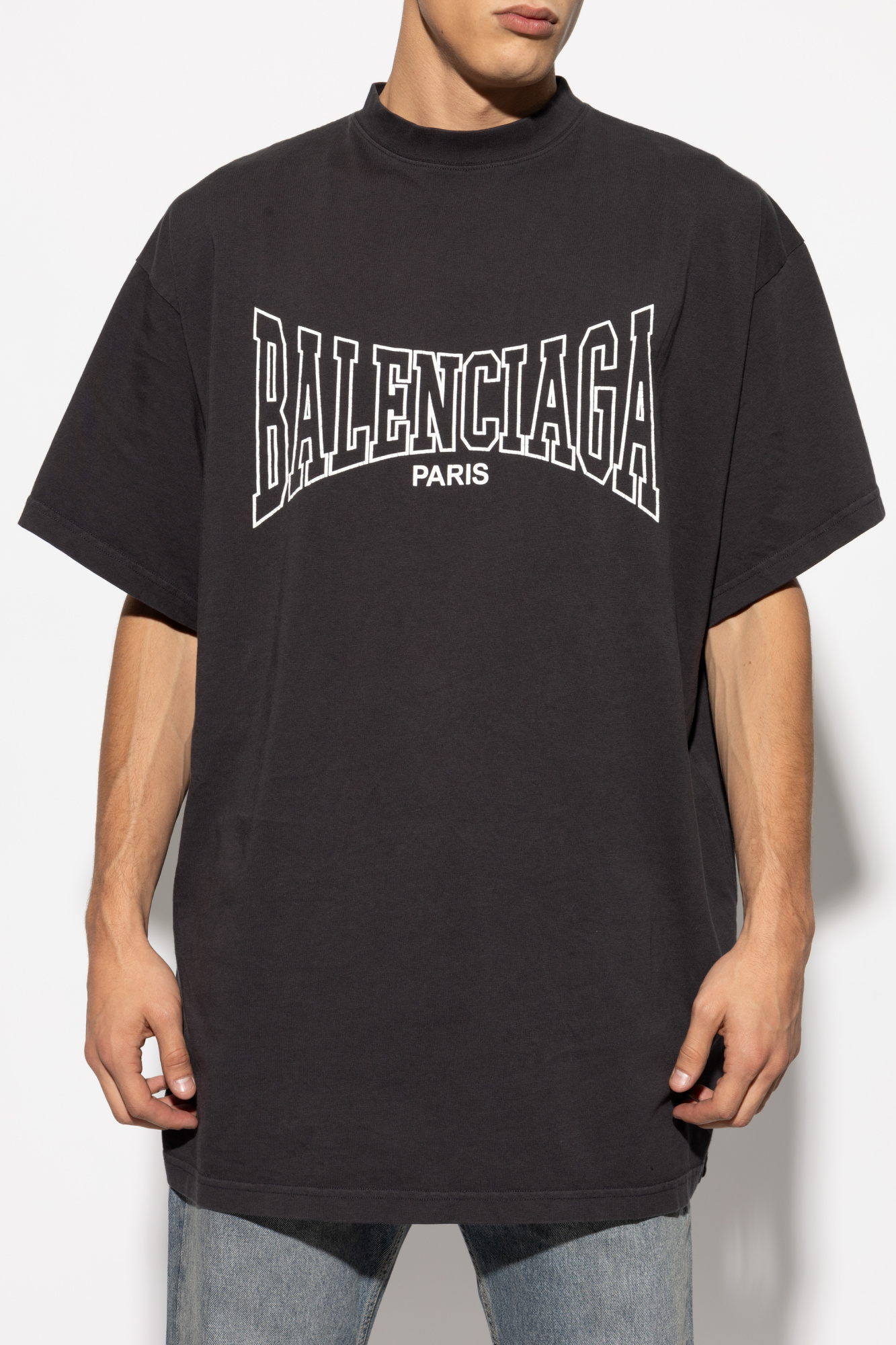 Black T shirt with printed logo Balenciaga Vitkac Canada